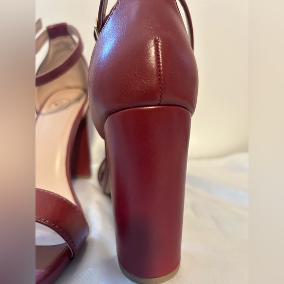 basic heel - Picture 3 of 5